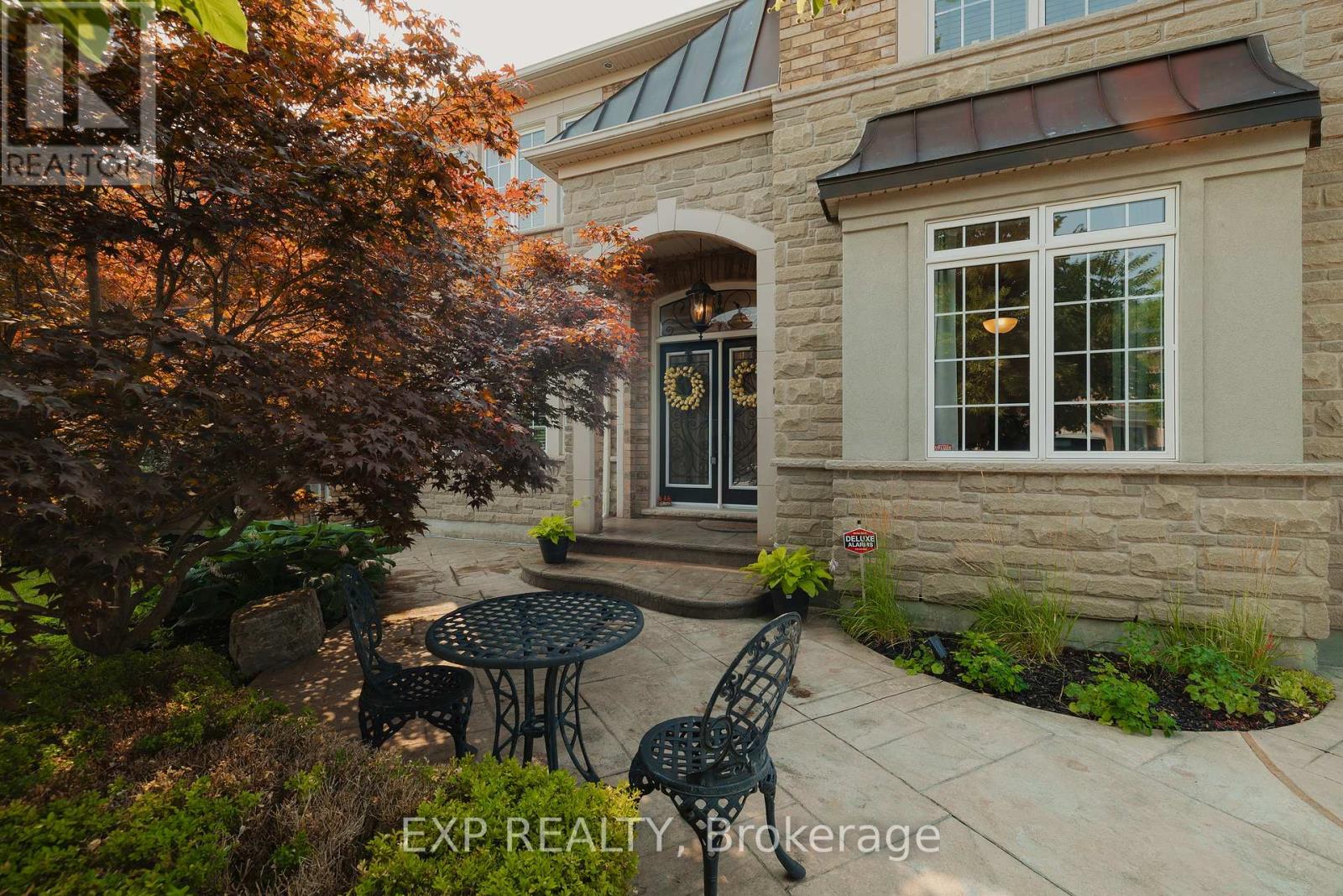 26 PACKHAM CIRCLE - Image 4