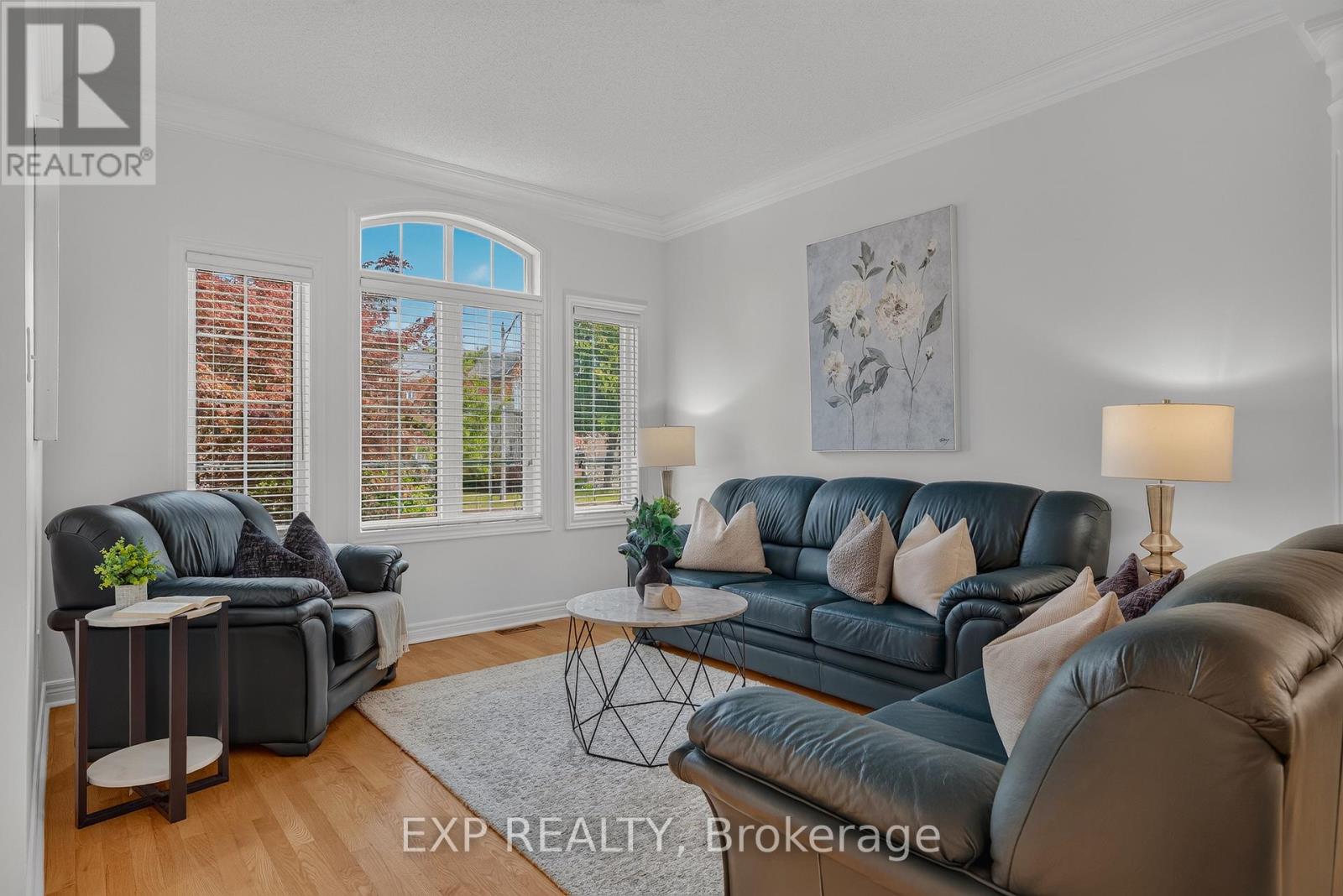 26 PACKHAM CIRCLE - Image 8