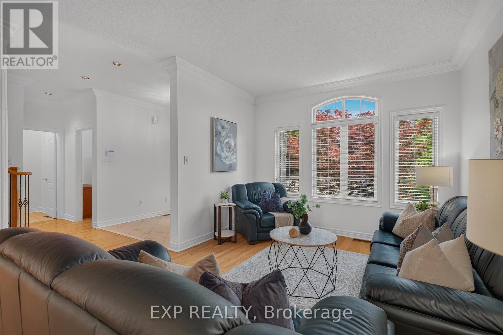 26 PACKHAM CIRCLE - Image 9