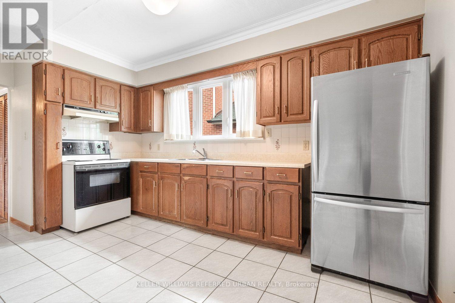 114 GRACEFIELD AVENUE - 20