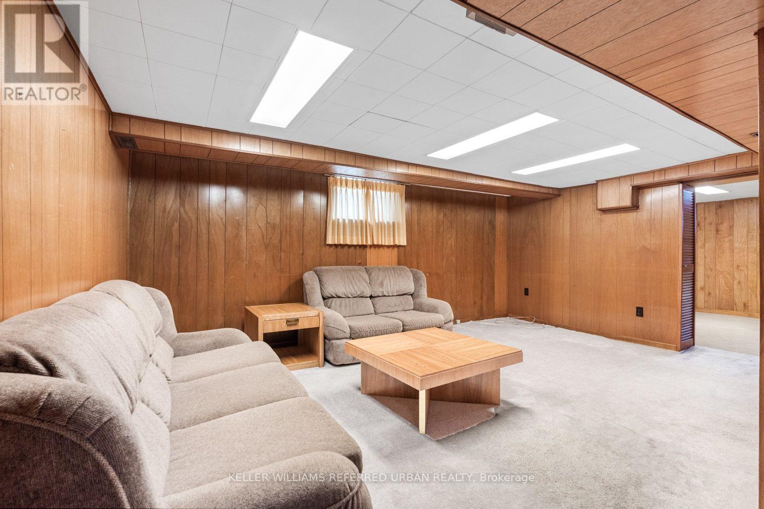 114 GRACEFIELD AVENUE - 22
