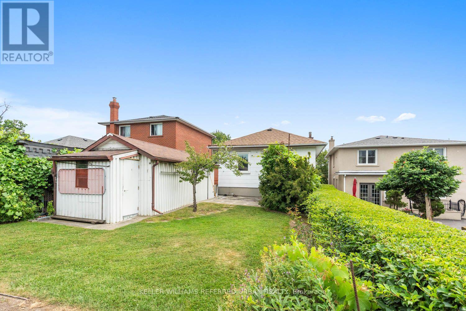 114 GRACEFIELD AVENUE - 34