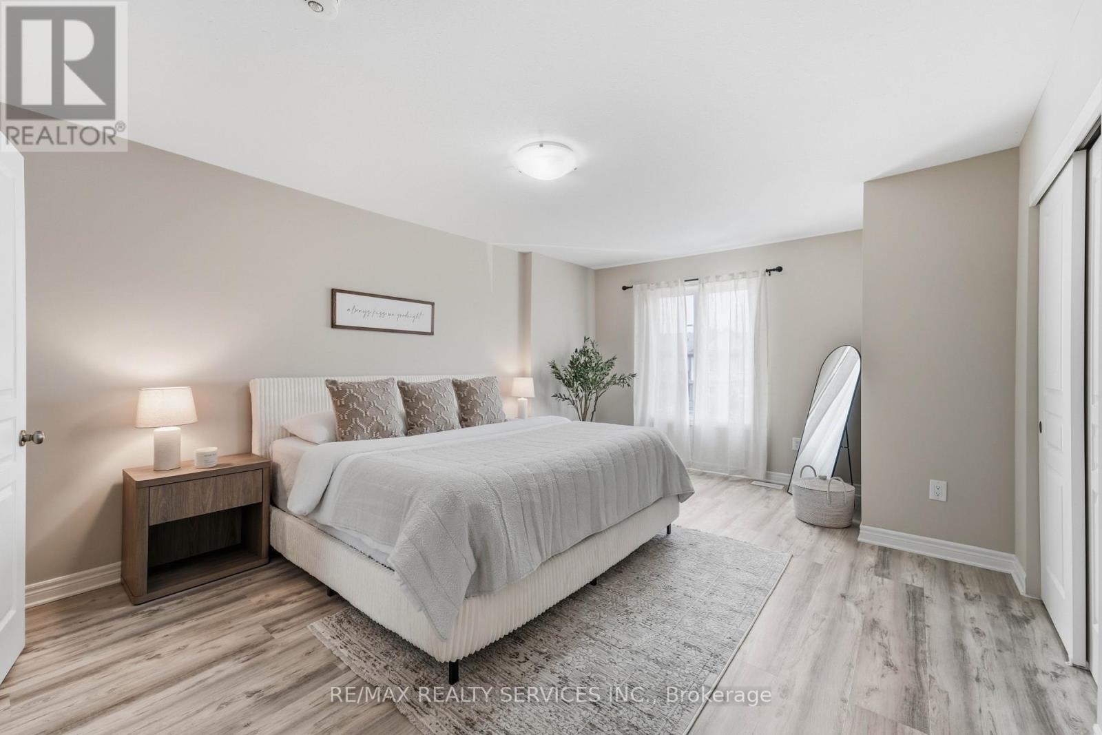 #5 7768 ASCOT CIRCLE - 12