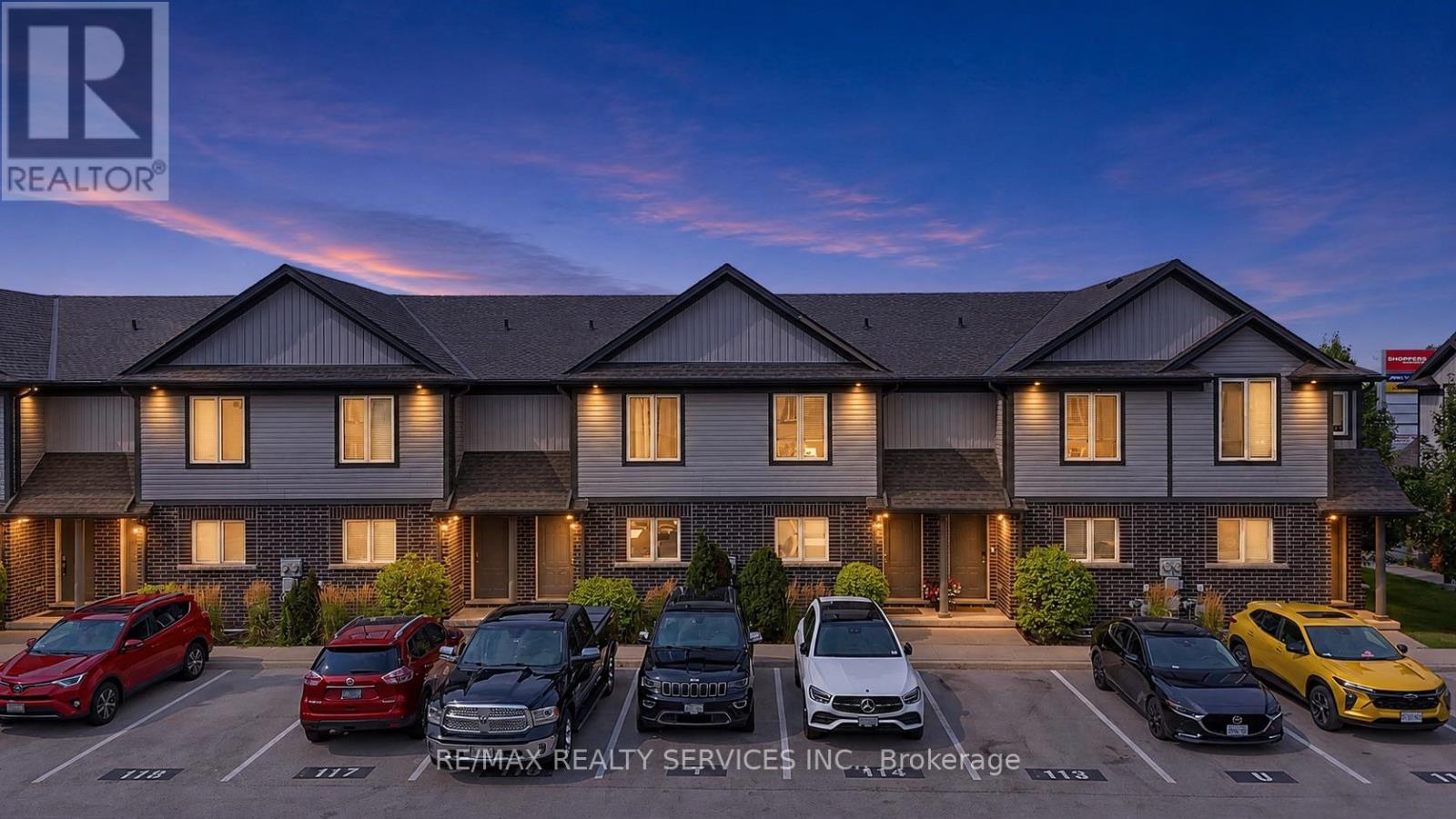 #5 7768 ASCOT CIRCLE - 28