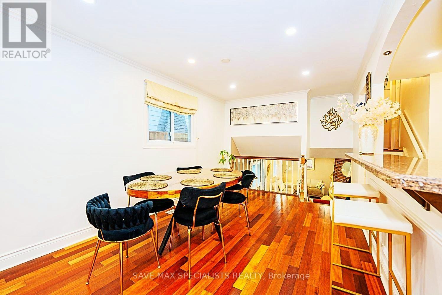 26 FAIRINGTON CRESCENT - 11