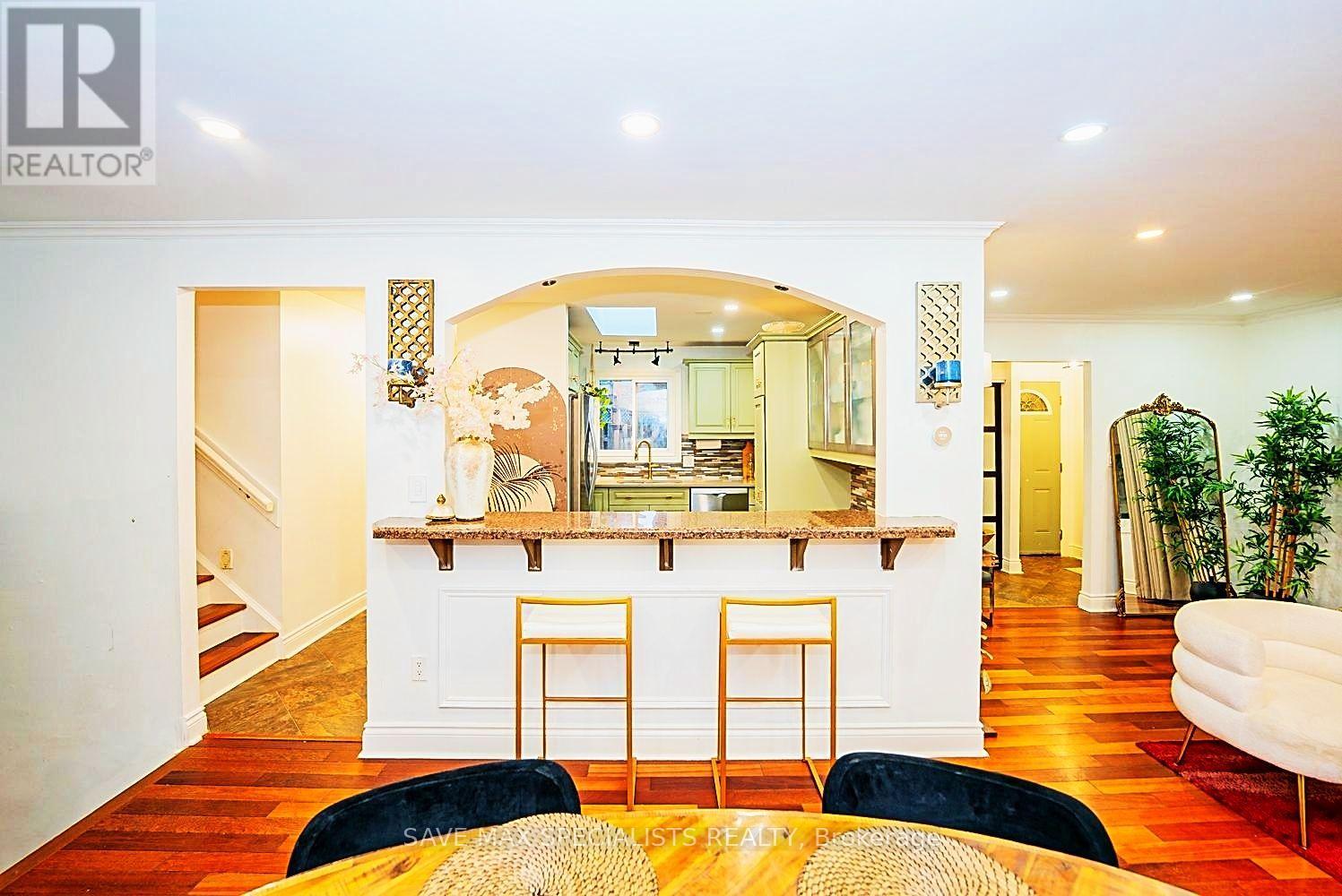 26 FAIRINGTON CRESCENT - 15