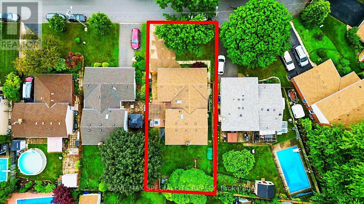 26 FAIRINGTON CRESCENT - 44