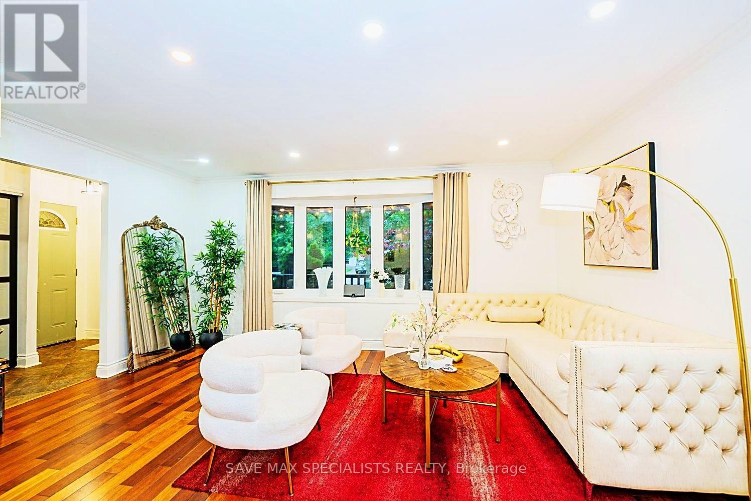 26 FAIRINGTON CRESCENT - 9