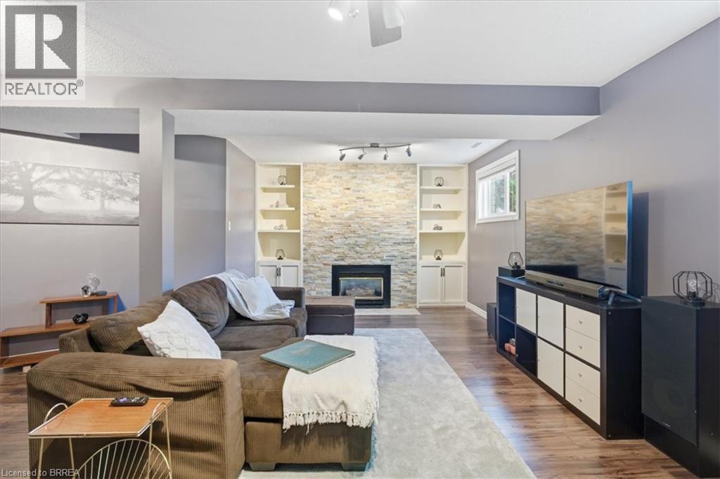 33 EDWARD Avenue - 23