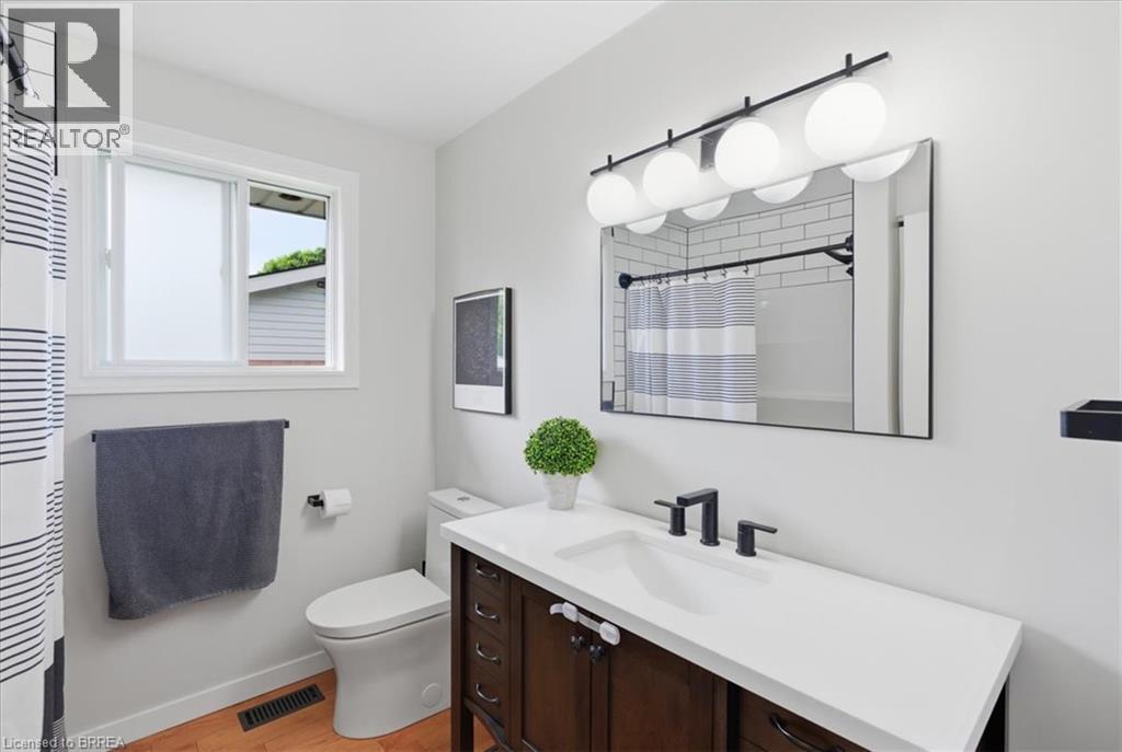 33 EDWARD Avenue - 20