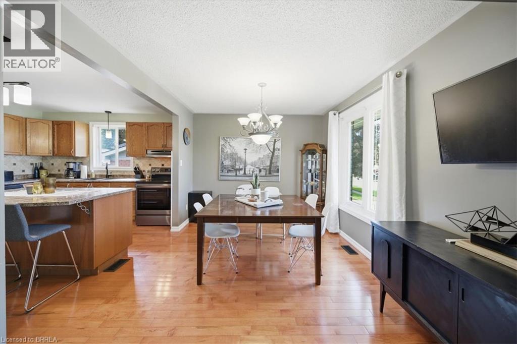 33 EDWARD Avenue - 10