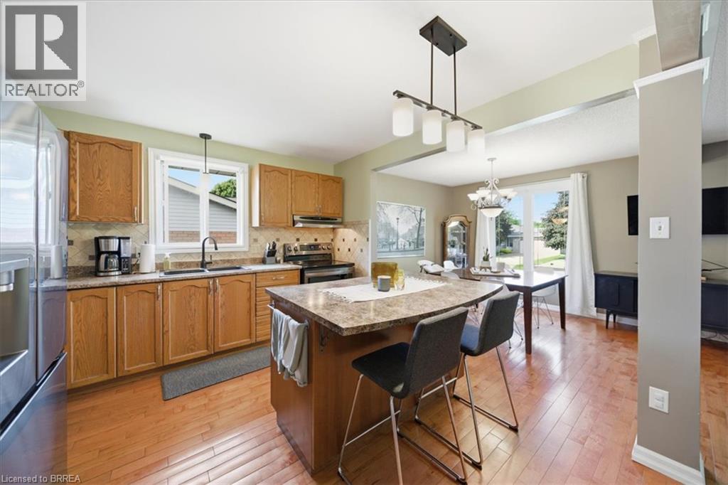 33 EDWARD Avenue - 12