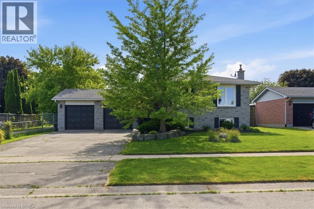 33 EDWARD Avenue - 1