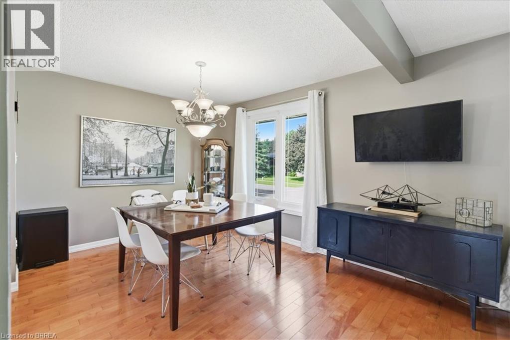 33 EDWARD Avenue - 9