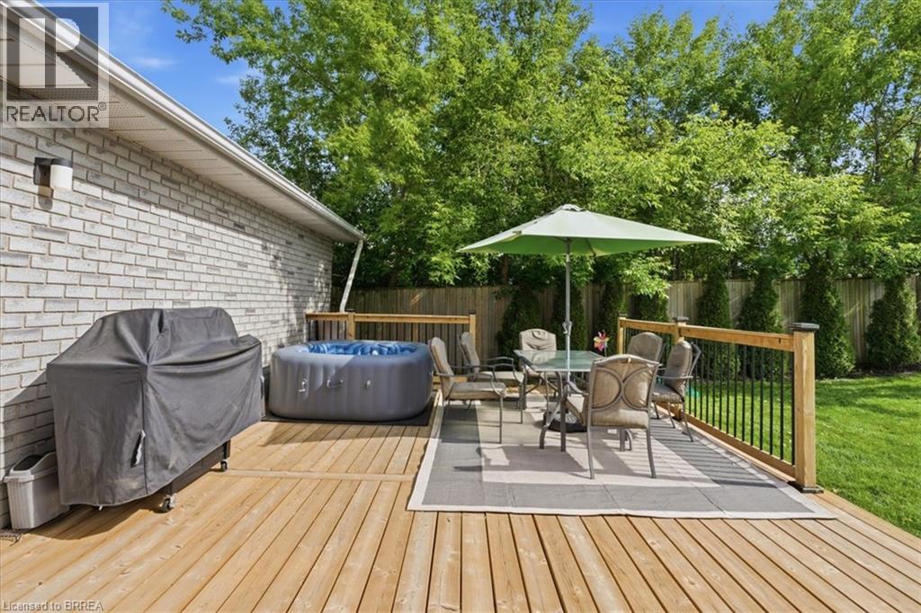 33 EDWARD Avenue - 36