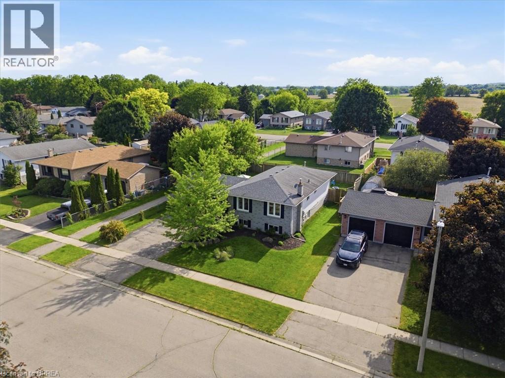 33 EDWARD Avenue - 43