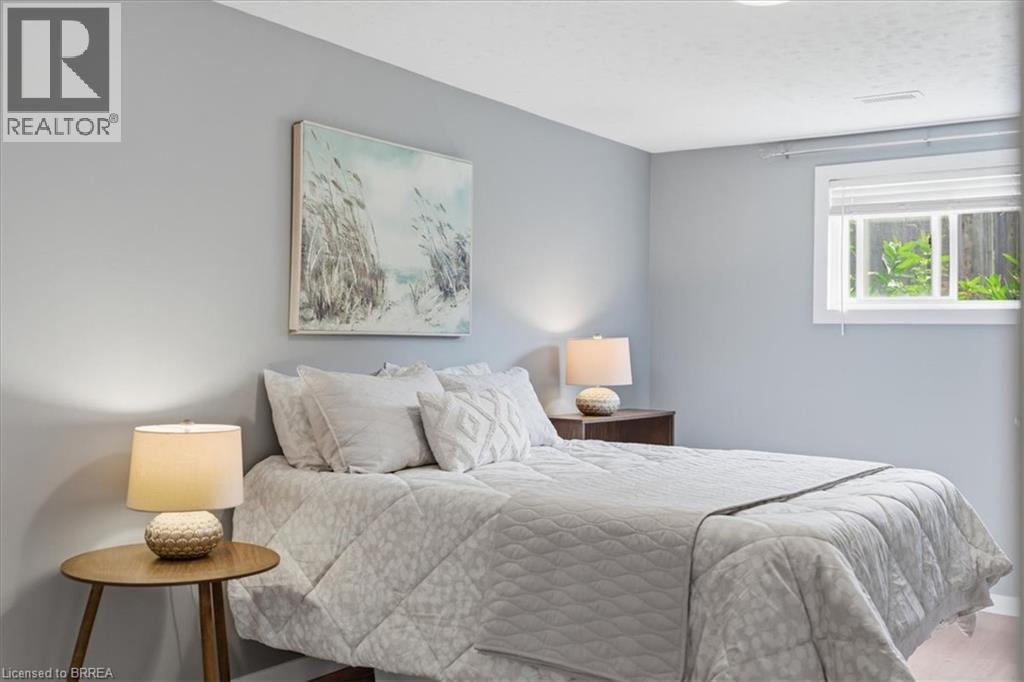 33 EDWARD Avenue - 28