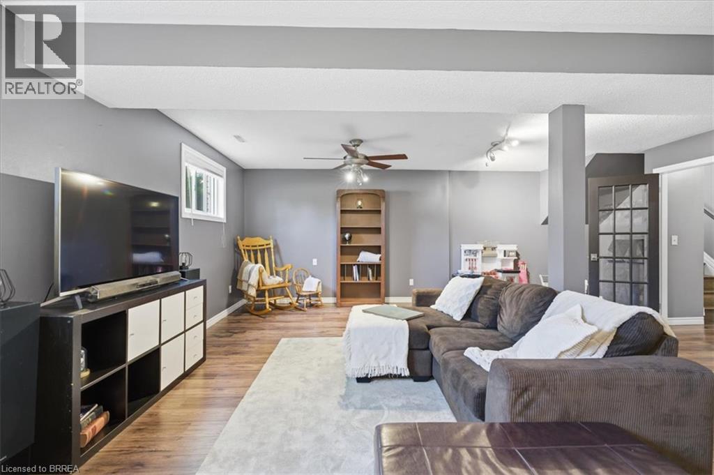33 EDWARD Avenue - 27