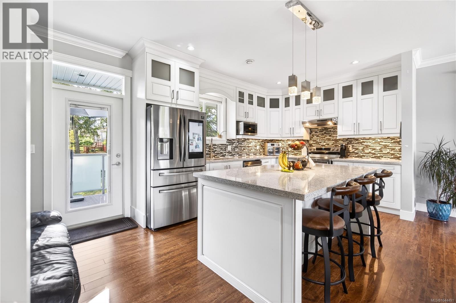 3115 Uplands Dr - 16