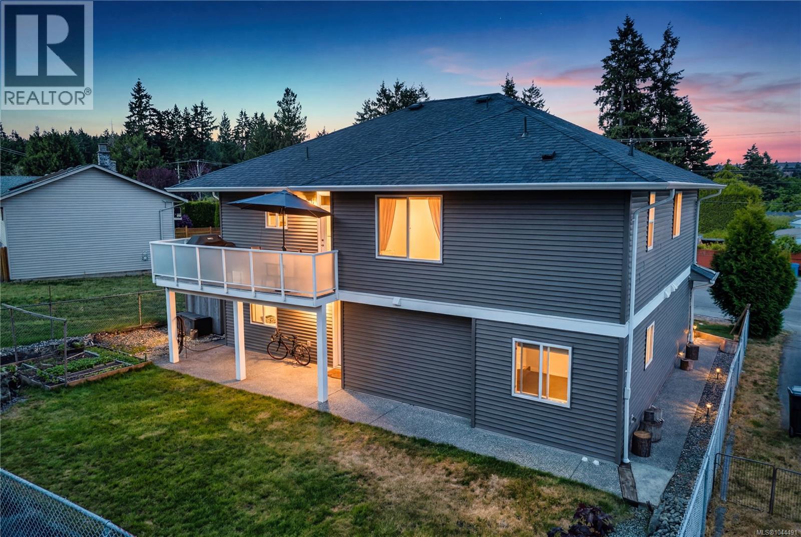 3115 Uplands Dr - 48