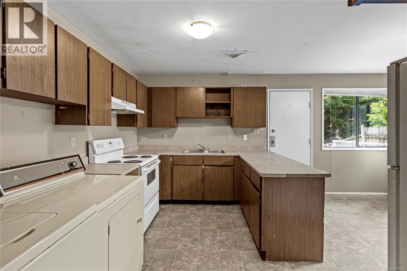 826 Holly Hill Rd - 10