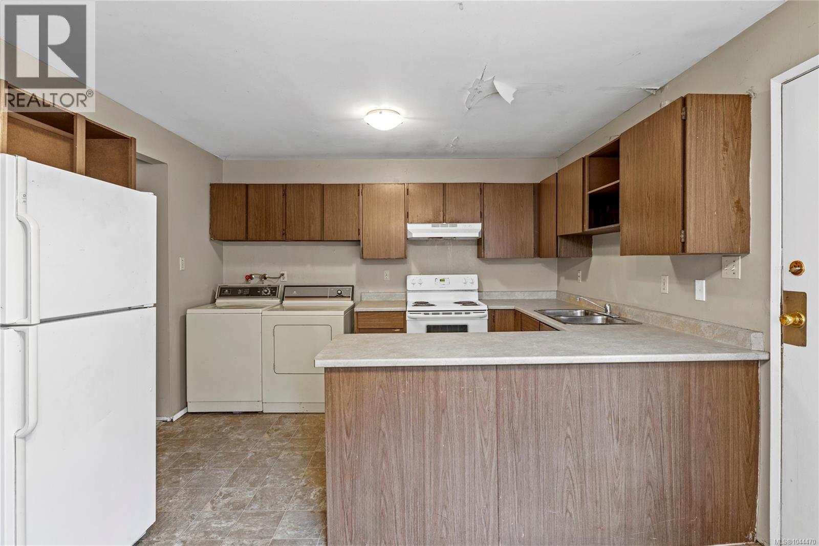 826 Holly Hill Rd - 9