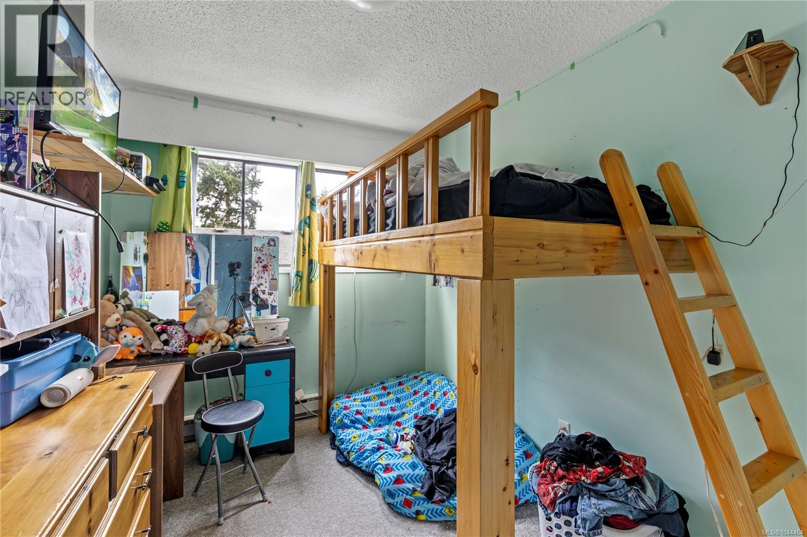 824 Holly Hill Rd - Image 13