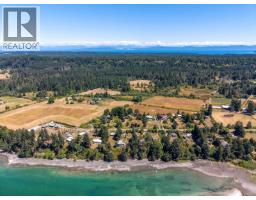 2570 Piercy Rd, Denman Island, BC V0R1T0 Photo 25