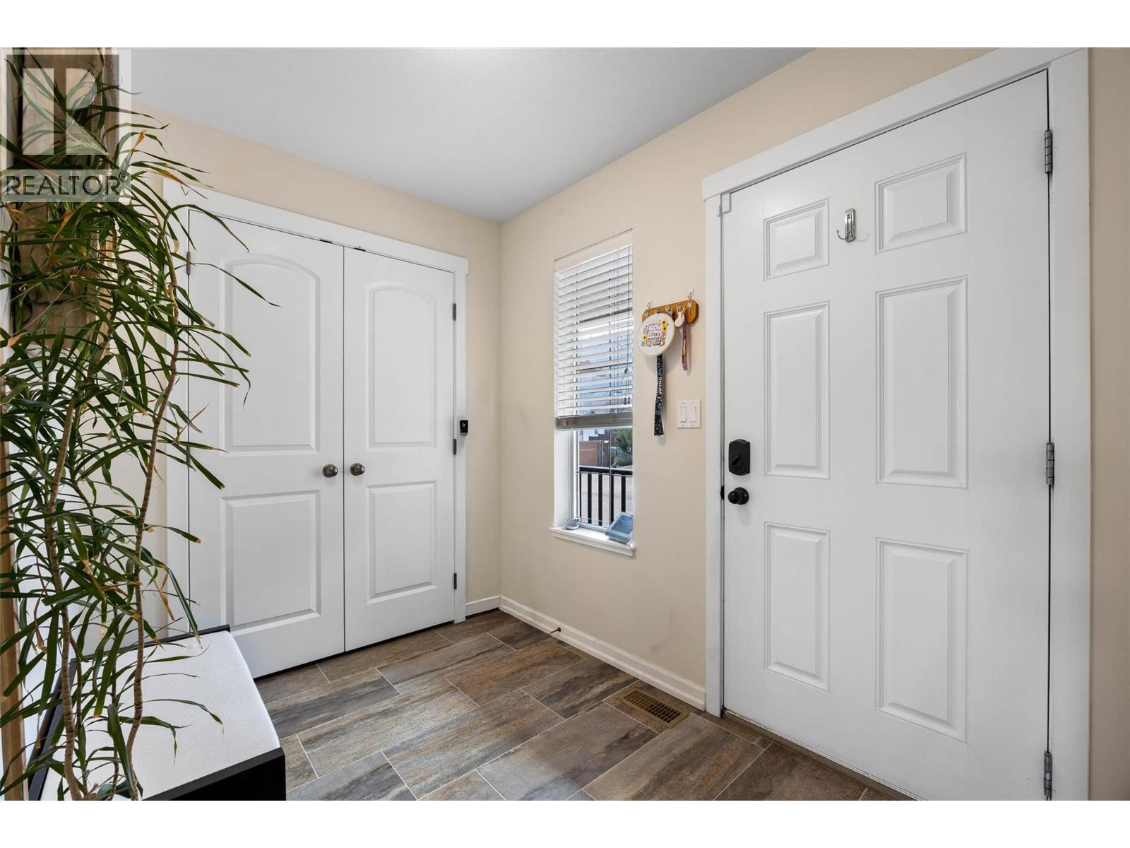 #11 1900 Hugh Allan Drive - 4