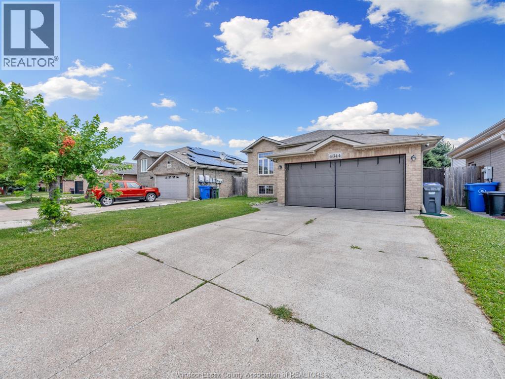 4844 WHITEFISH CRESCENT - 3