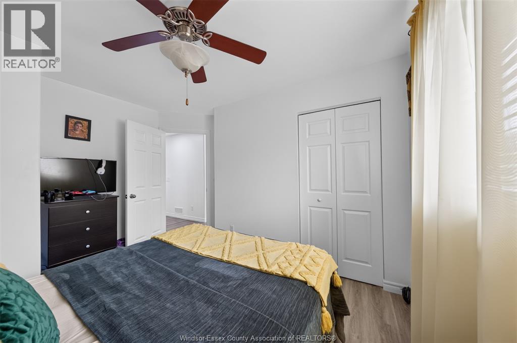 4844 WHITEFISH CRESCENT - 32