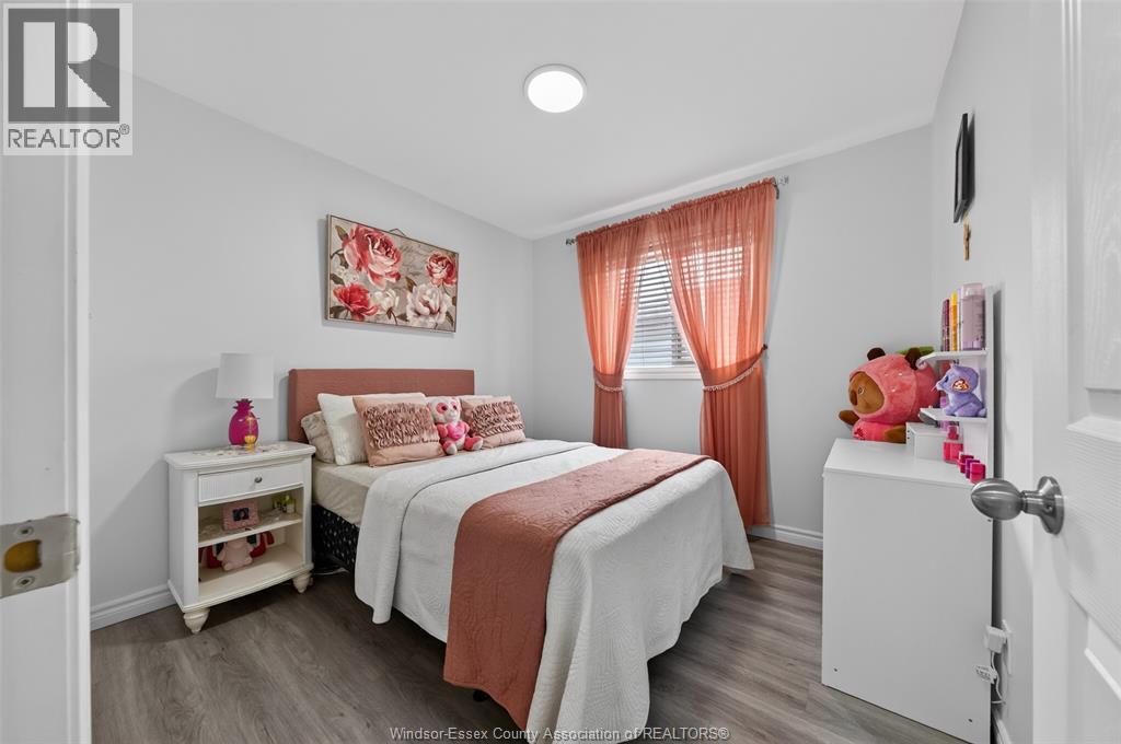 4844 WHITEFISH CRESCENT - 33