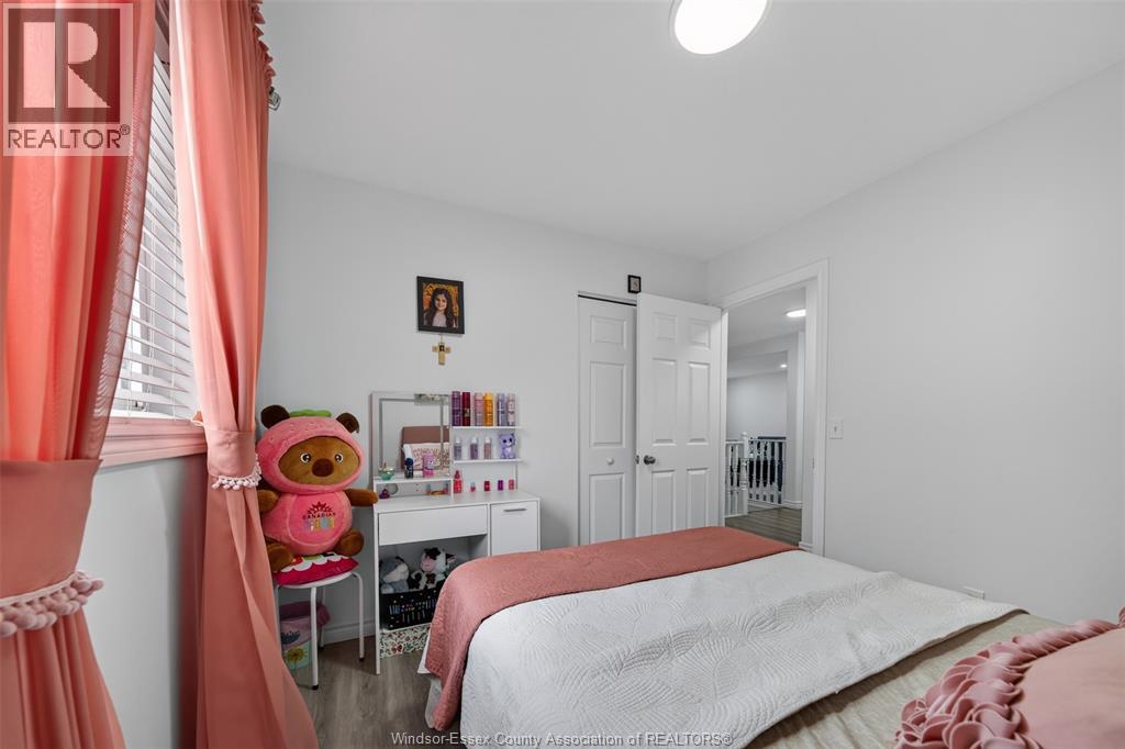 4844 WHITEFISH CRESCENT - 34