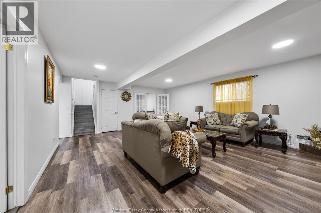 4844 WHITEFISH CRESCENT - 42