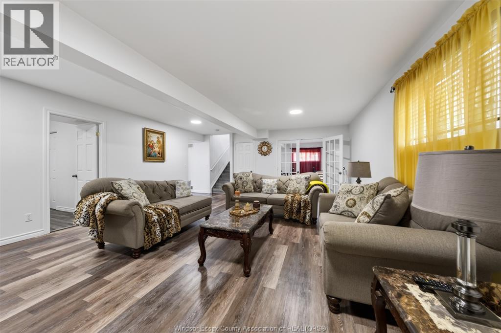 4844 WHITEFISH CRESCENT - 43