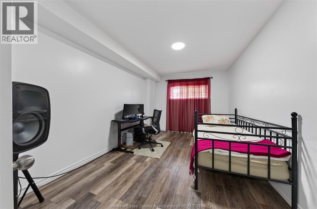 4844 WHITEFISH CRESCENT - 46