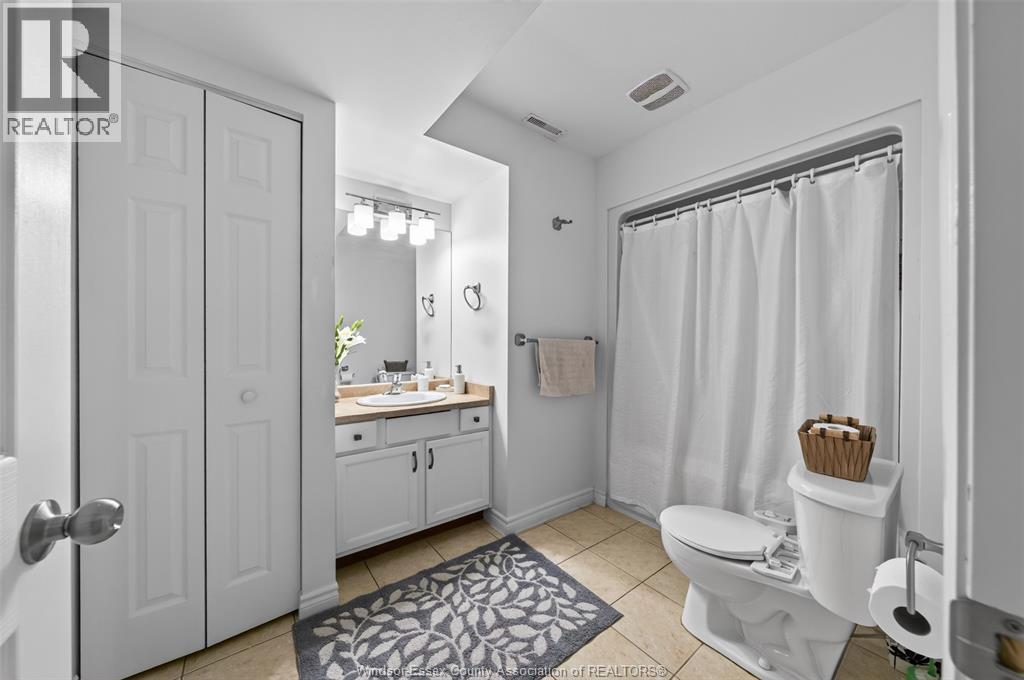 4844 WHITEFISH CRESCENT - 49