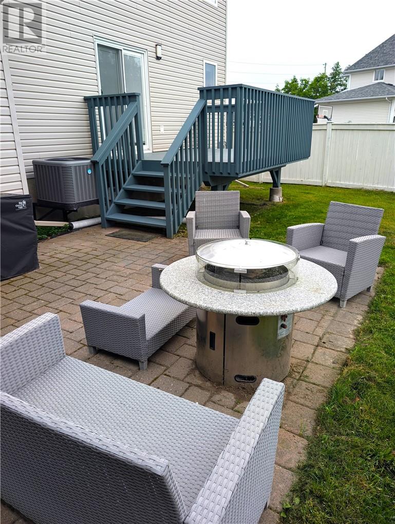 2472 Bancroft Drive - 11
