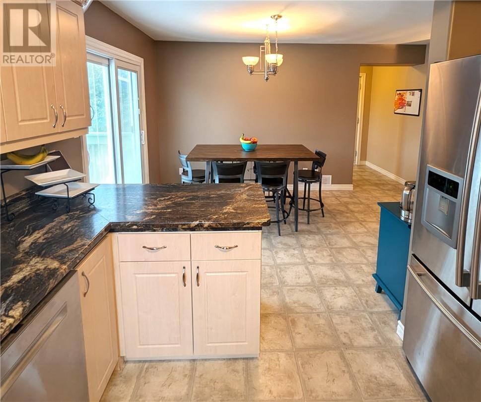 2472 Bancroft Drive - 18