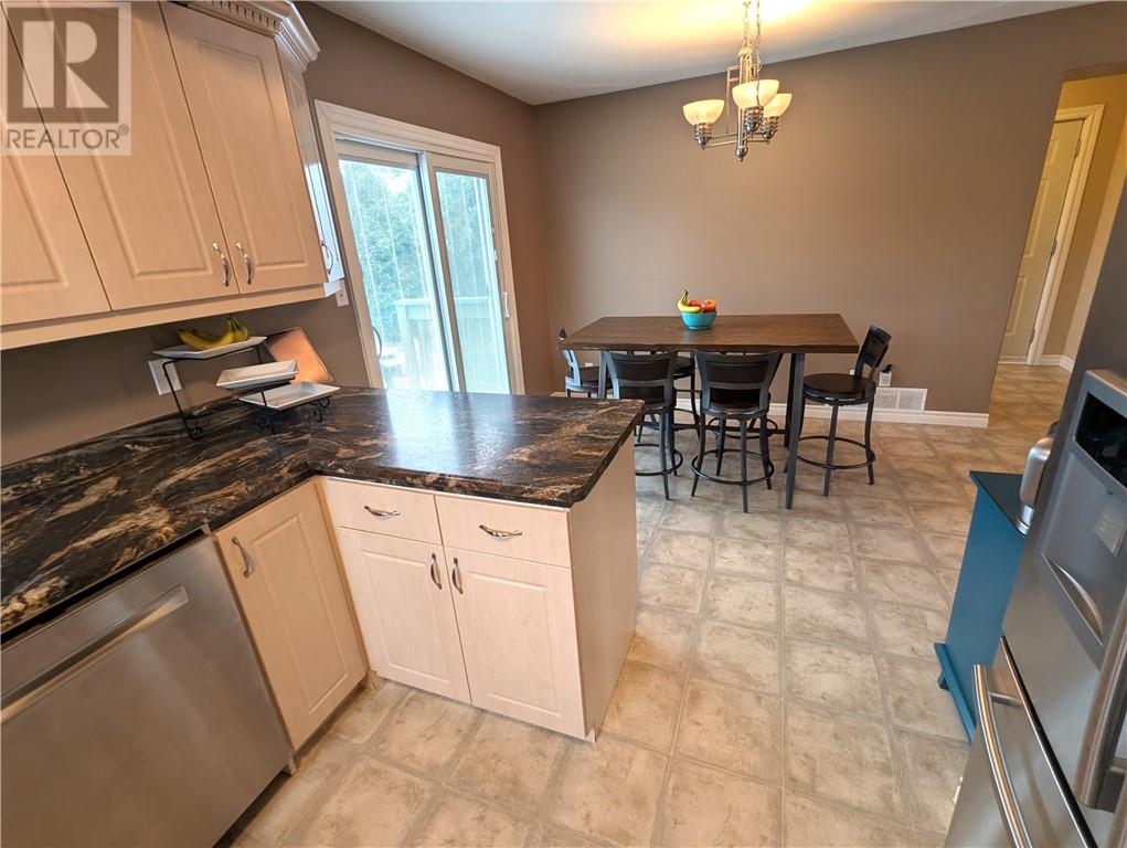 2472 Bancroft Drive - 19