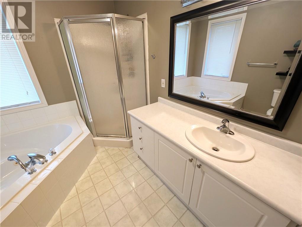 2472 Bancroft Drive - 41