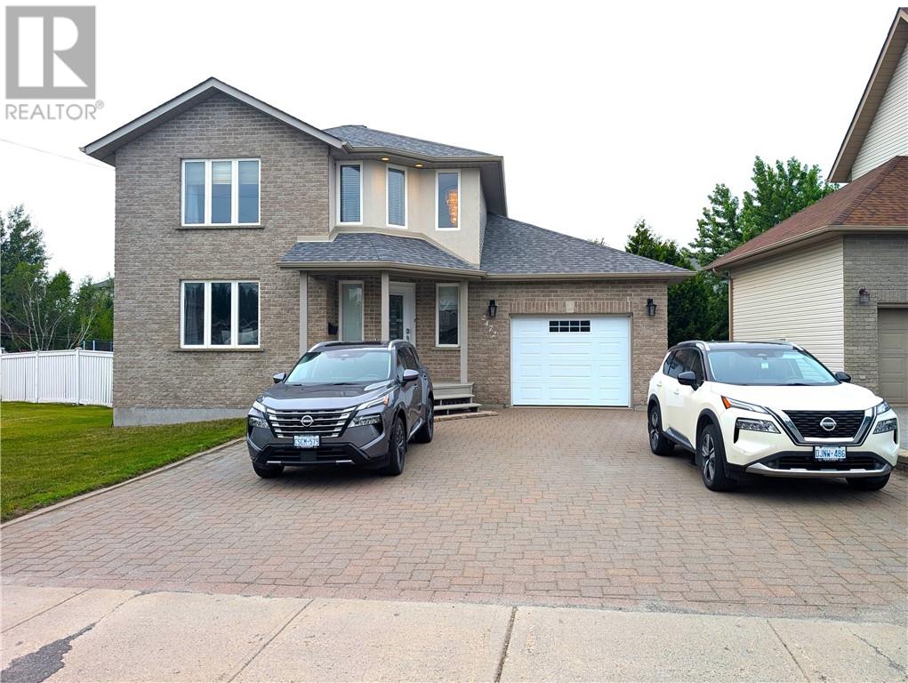 2472 Bancroft Drive - 5