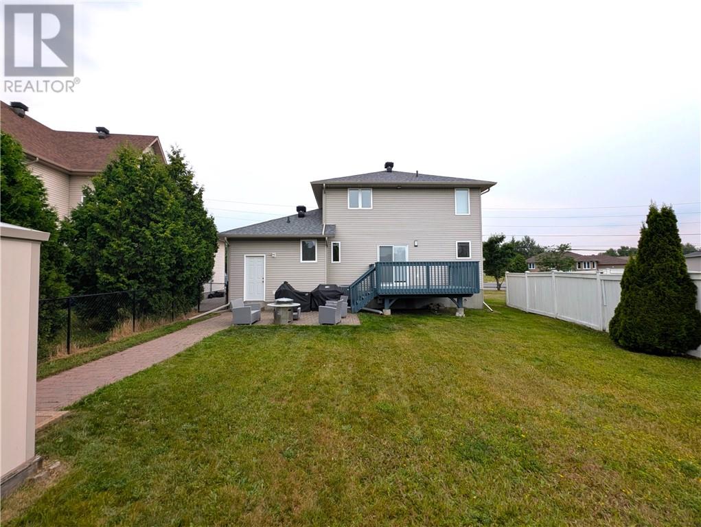 2472 Bancroft Drive - 8