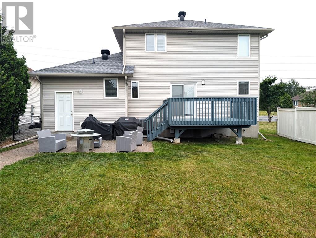 2472 Bancroft Drive - 9