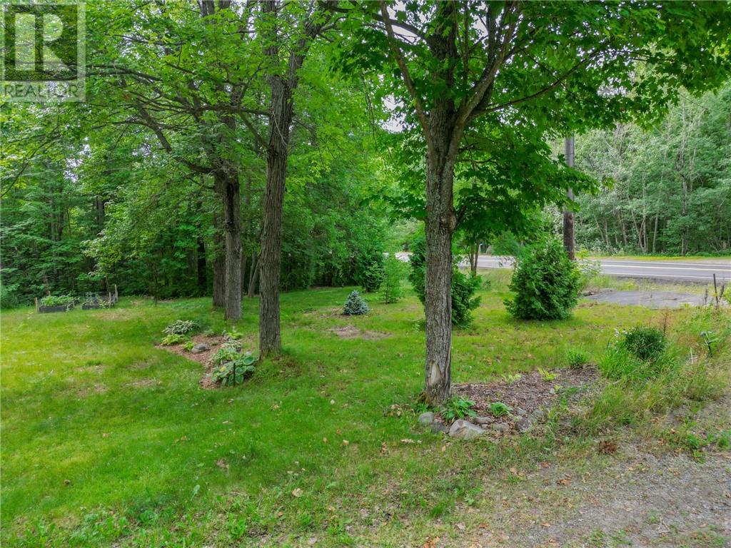 1744 Regional Road 10 - 12