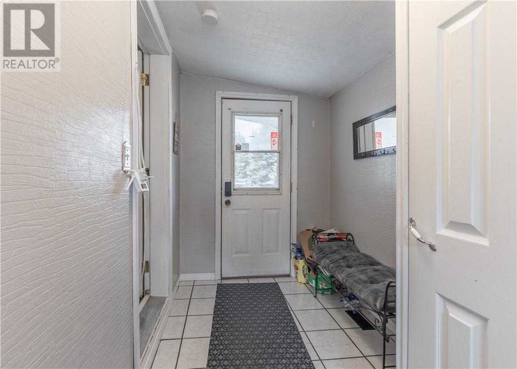 4146 La Habre Avenue - 10