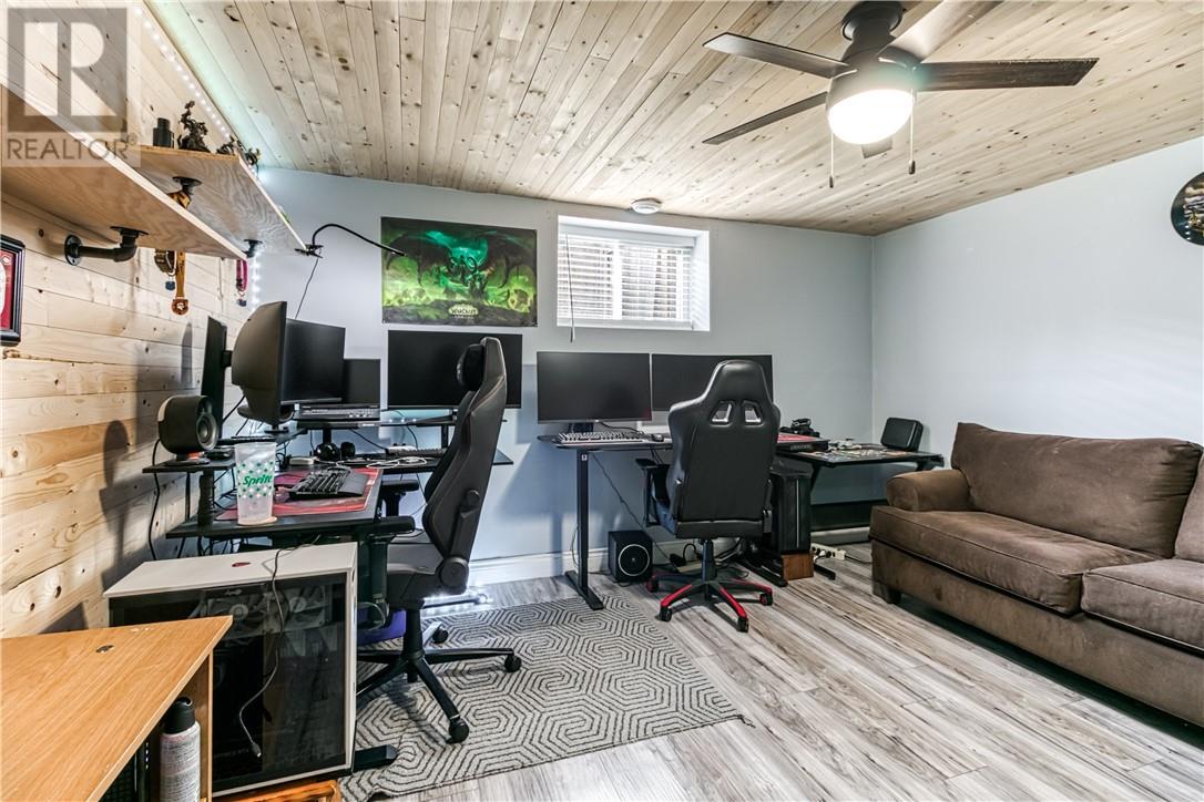 1411 Jeanne D'Arc Street - 27