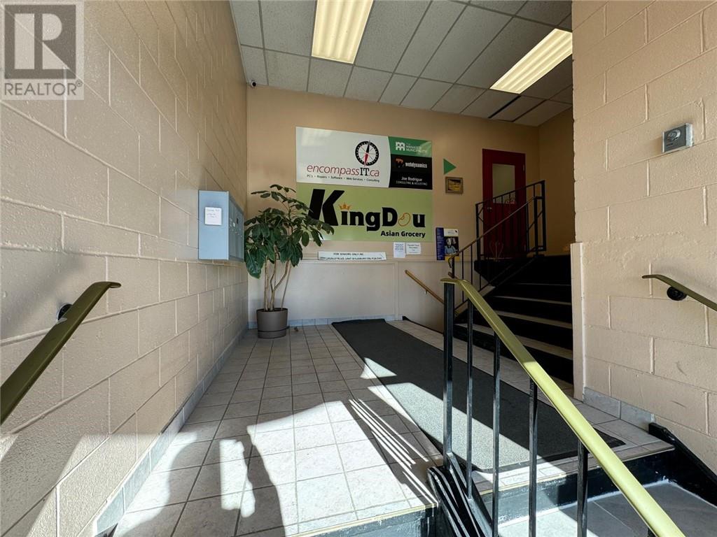 1894 LASALLE Boulevard Unit# 3, Sudbury — photo 2