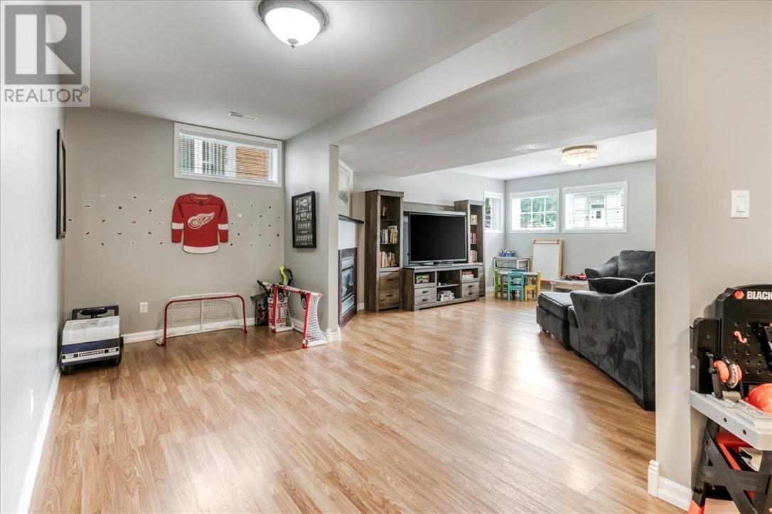 618 Moonrock Avenue - 32