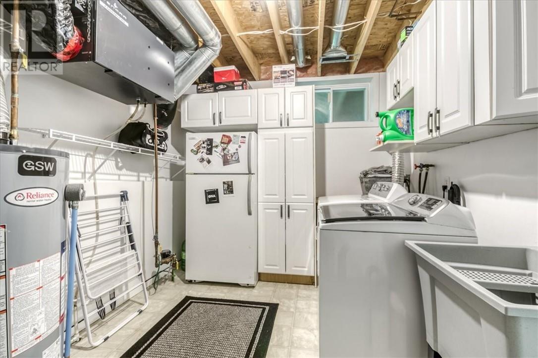 618 Moonrock Avenue - 36